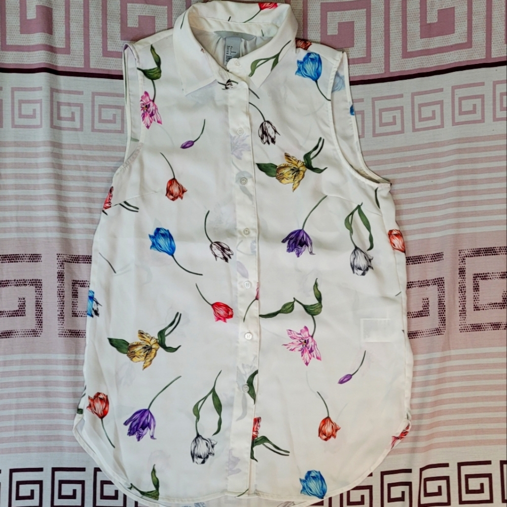 H&M White Floral Sleeveless Blouse Size 6
